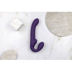 Vibratore strapon e succhia clitoride viola Vibratore strapon e succhia clitoride viola