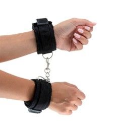 Kit BDSM costrittivo Fury 10 pz nero Kit BDSM costrittivo Fury 10 pz nero