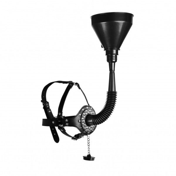 Imbracatura BDSM viso con imbuto per pissing