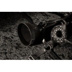 Imbracatura BDSM viso con imbuto per pissing Imbracatura BDSM viso con imbuto per pissing