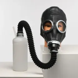 Maschera antigas fetish inalatore e flacone Maschera antigas fetish inalatore e flacone