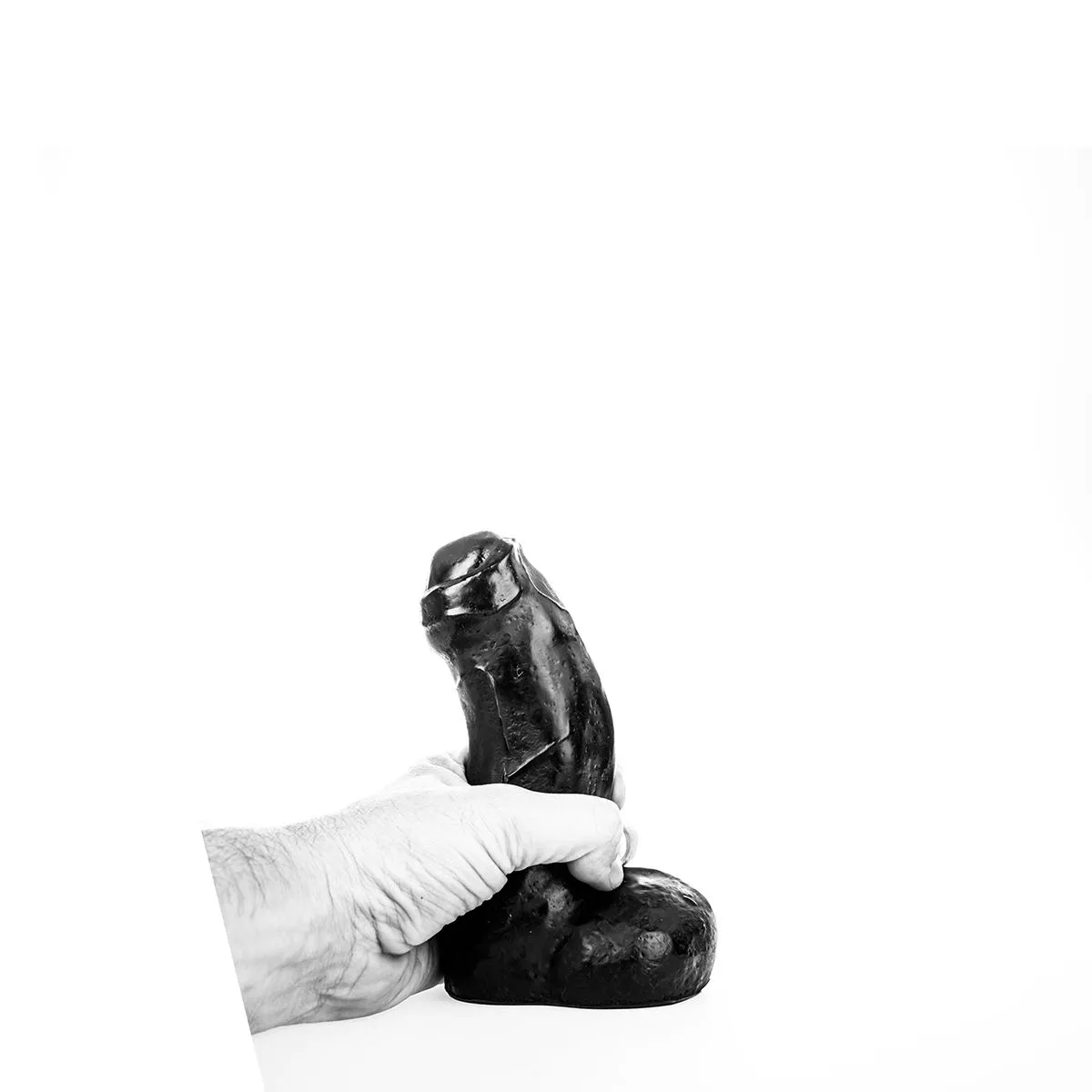 Dildo Realistico all black con ventosa Ø 5 cm