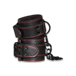 Cavigliere BDSM regolabili con catena