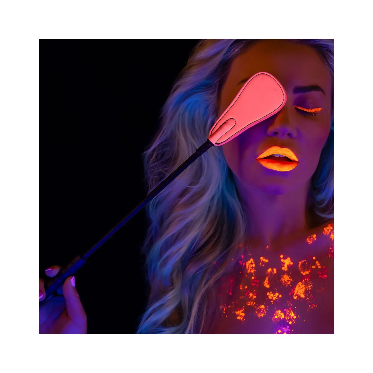 Frustino BDSM rosa fluo pelle sintetica 49 cm