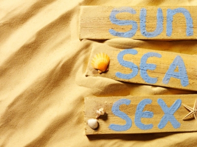 Esplora il piacere in vacanza: Sex Toys da viaggio per la tua calda estate!